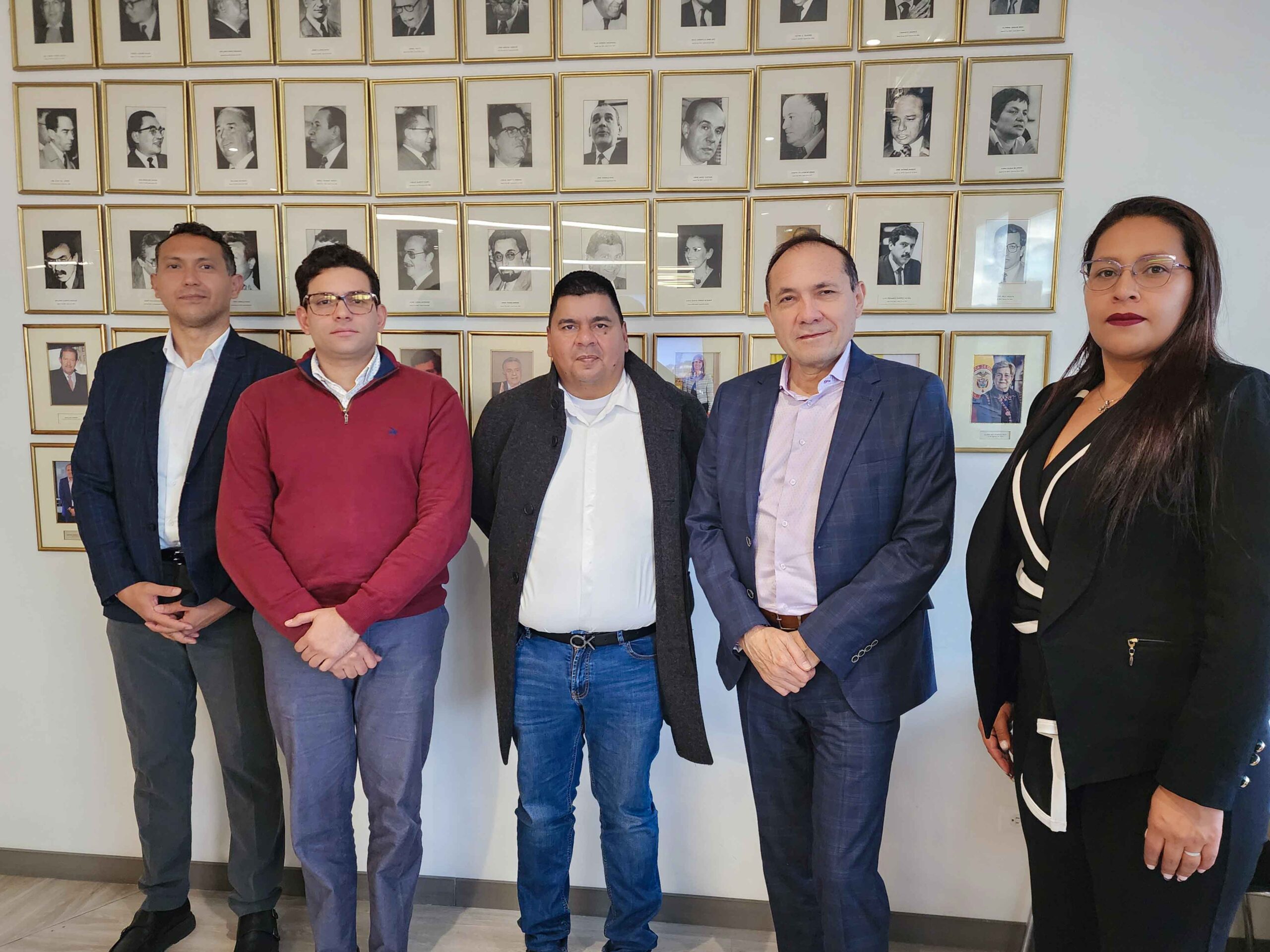 Junta Nacional se reúne con el ministro del Trabajo